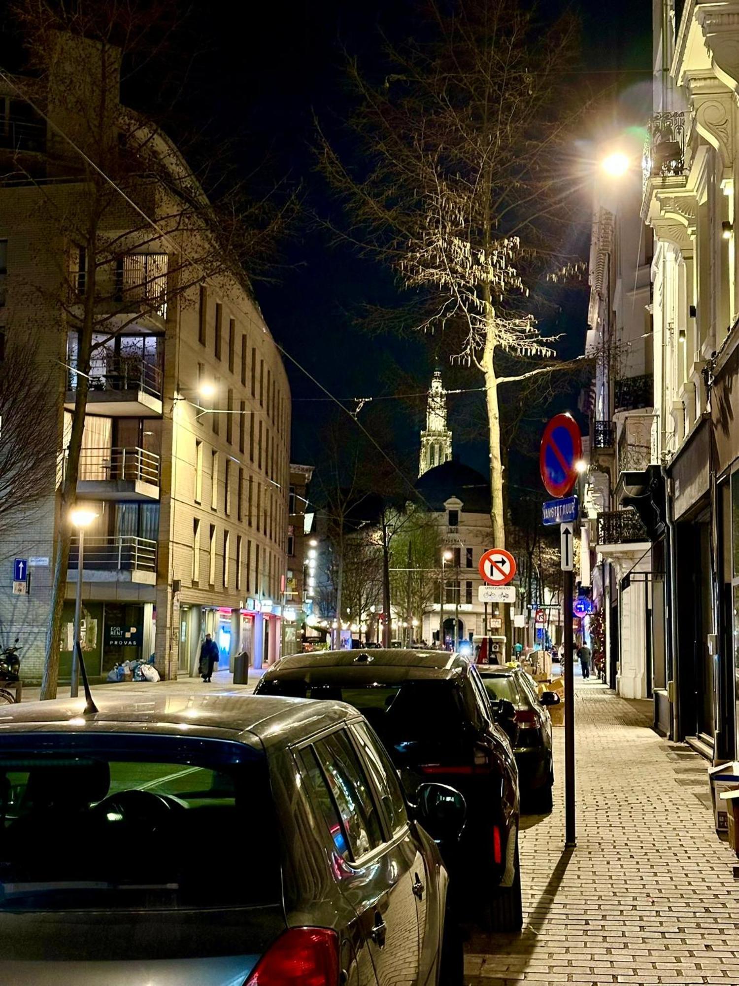 Luxury Suites Stay By Rikas Hotels Antwerp Exterior photo